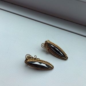 VINTAGE clip-on earrings